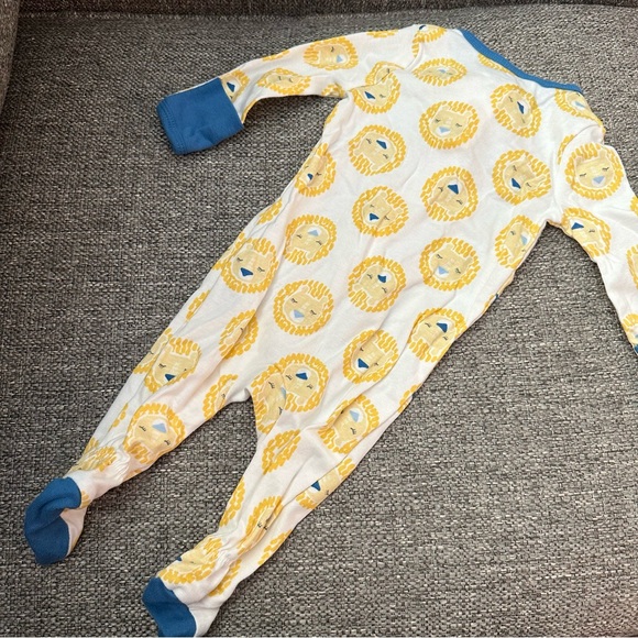 cloud island sleepy lion footed baby sleeper - Picture 3 of 3